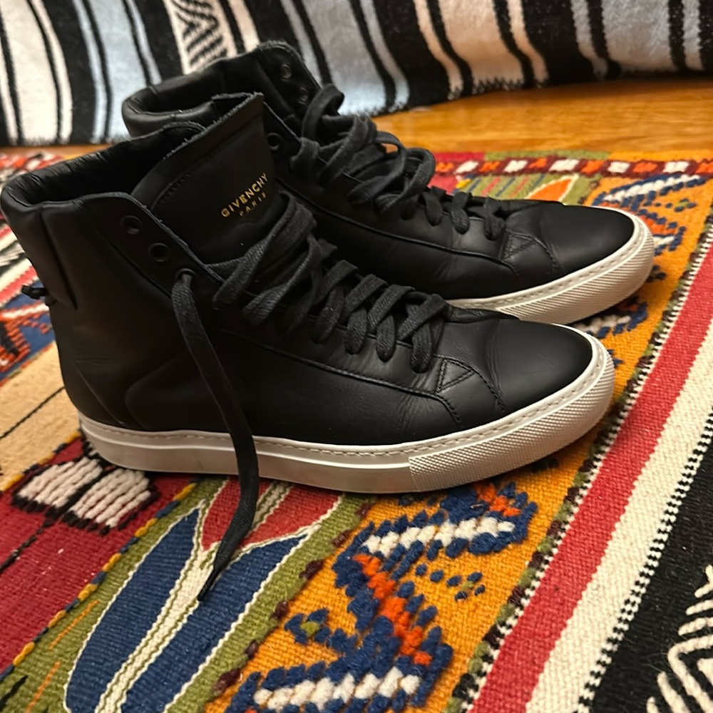 Givenchy Paris high tops sneakers 37